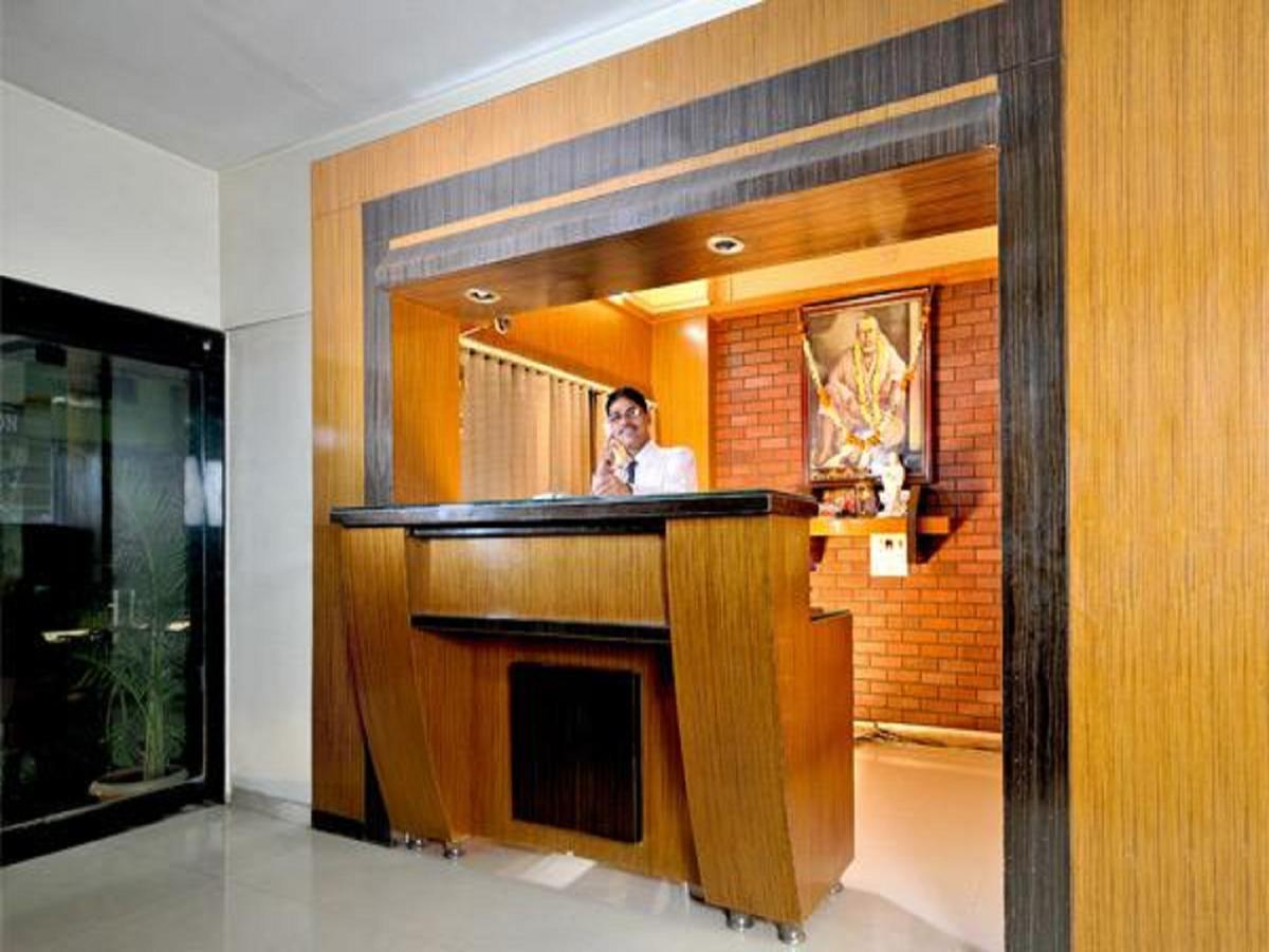 Hotel Shri Krishna Shirdi Ngoại thất bức ảnh